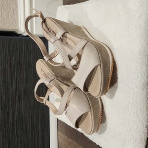 Cordani Platform Wedge Sandals Size 38 EU / 7.5 US